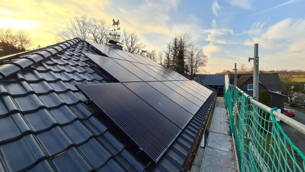 Aleo X83 Premium 325W Richtung Osten